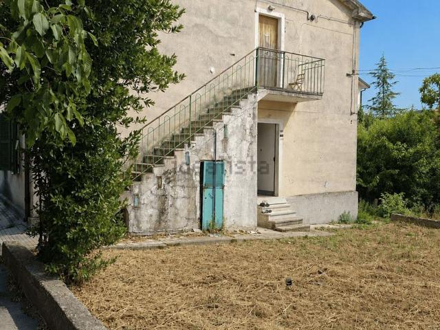 Appartamento in vendita di 81 m² in Via Peligna, 208