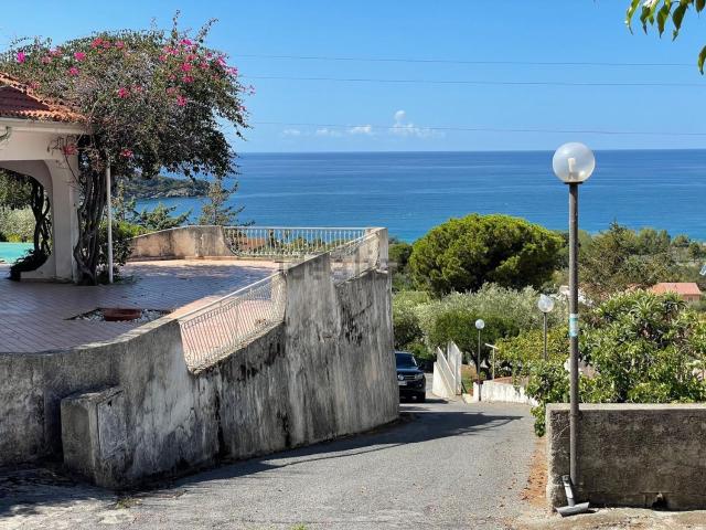 Appartamento in vendita di 81 m² in Via Pietra Rossa