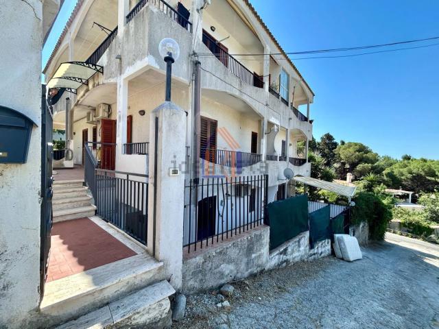 Appartamento in vendita di 81 m² in Via principale, 2