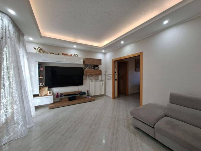 Appartamento in vendita di 81 m² in Via Rocco Scotellaro, 11