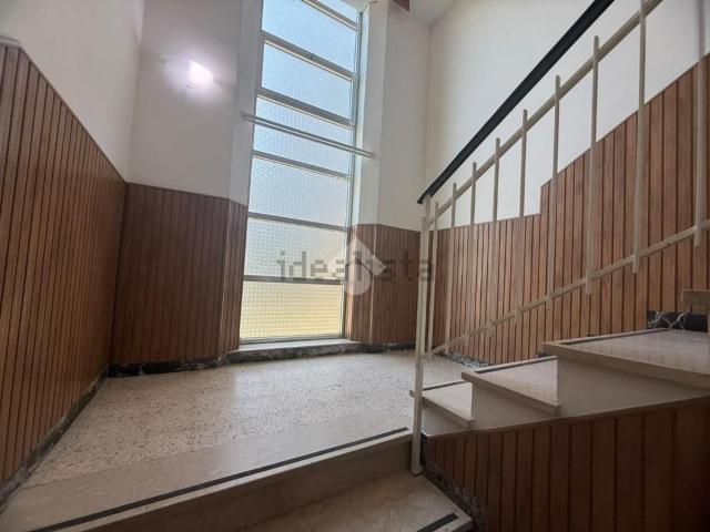 Appartamento in vendita di 81 m² in Viale Giuseppe Giacosa, 15