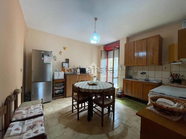Appartamento in vendita di 82 m² in Contrada Valle, 14