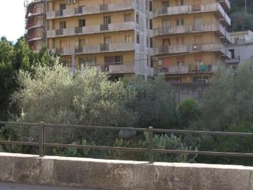 Appartamento in vendita di 82 m² in Via Trani