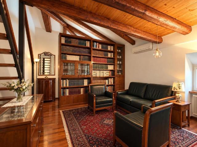 Appartamento in vendita di 82 m² in Via Udine