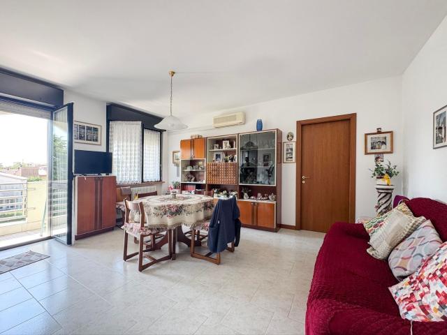 Appartamento in vendita di 82 m² in Via Valpolicella, 3