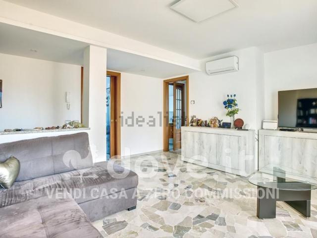 Appartamento in vendita di 82 m² in Via Vela, 4