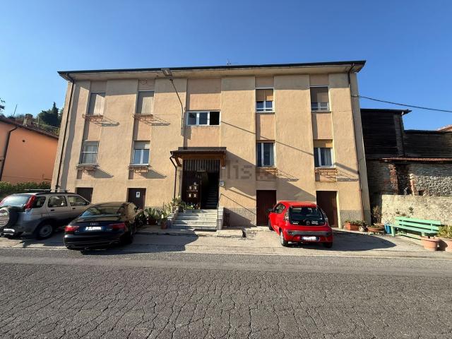 Appartamento in vendita di 82 m² in Via Adua, 28
