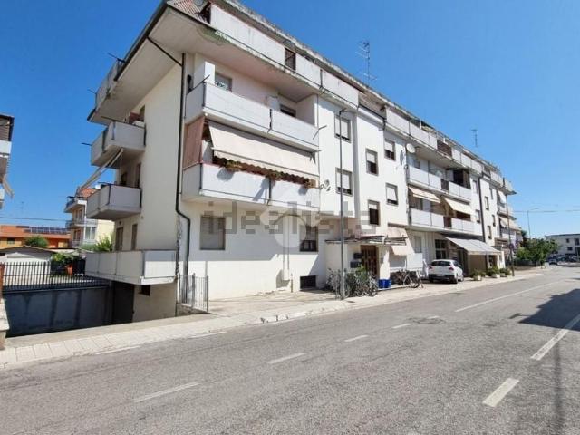 Appartamento in vendita di 82 m² in Via Amendola, 8