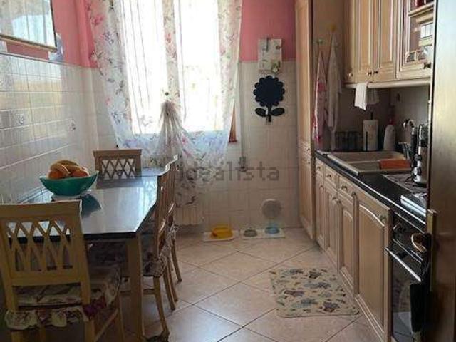 Appartamento in vendita di 82 m² in Via Battare, 1011