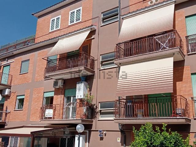 Appartamento in vendita di 82 m² in Via Carinola