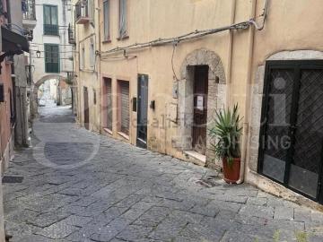 Appartamento in vendita di 82 m² in Via Cavour, 42
