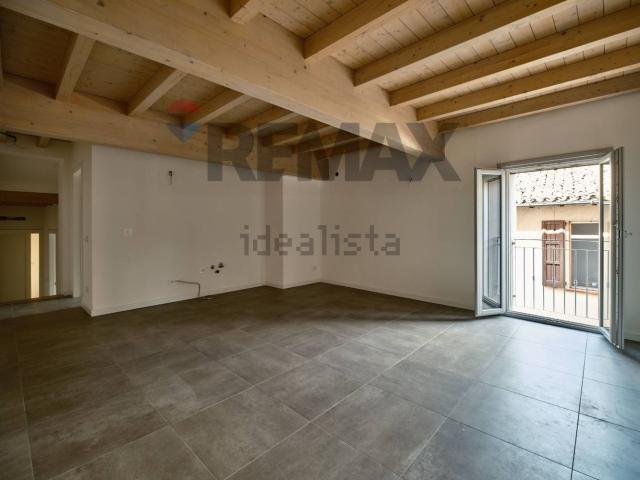 Appartamento in vendita di 82 m² in Via Cesare Battisti, 156