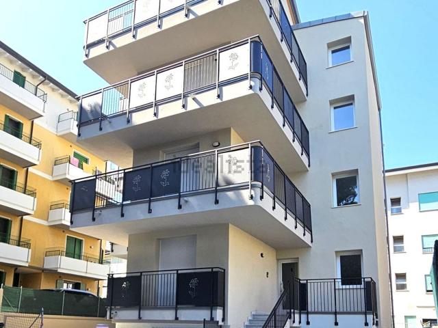 Appartamento in vendita di 82 m² in Via Cordevole, 2