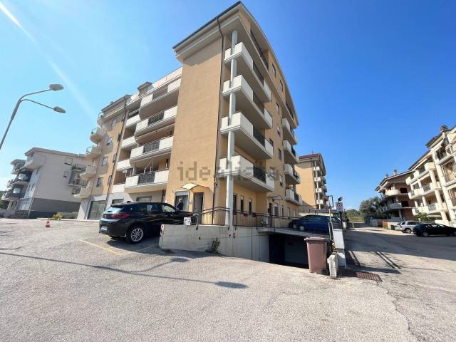 Appartamento in vendita di 82 m² in Via del Porto, 65