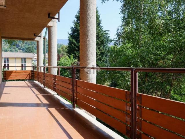 Appartamento in vendita di 82 m² in Via F. Parri, 3