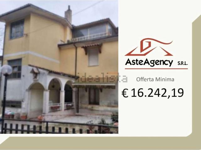 Appartamento in vendita di 82 m² in Via Filettino, 40