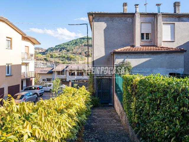 Appartamento in vendita di 82 m² in Via G. Puntaroli, 7