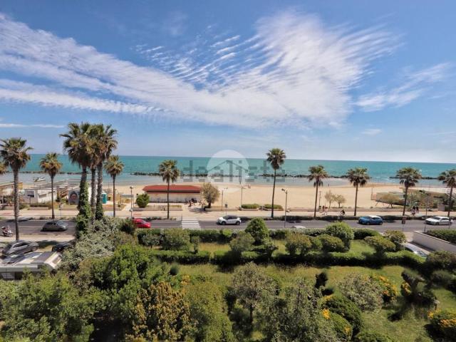 Appartamento in vendita di 82 m² in Via Italica, 2