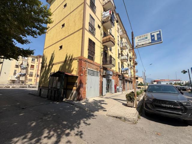 Appartamento in vendita di 82 m² in Via Napoli, 281