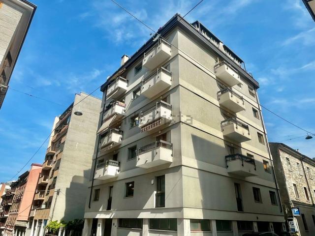 Appartamento in vendita di 82 m² in Via Petronio, 16