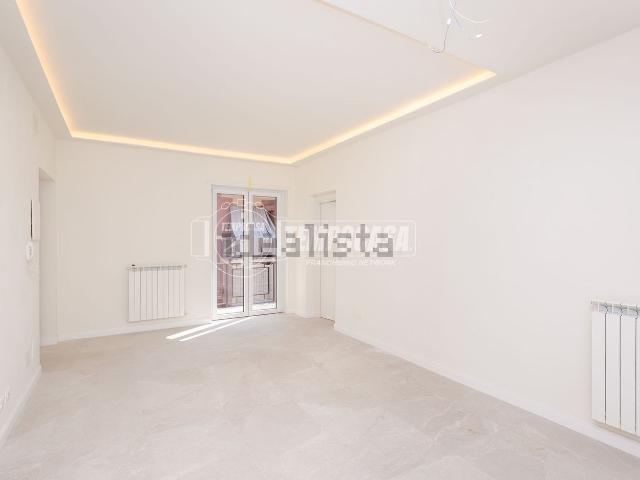 Appartamento in vendita di 82 m² in Via San Benigno