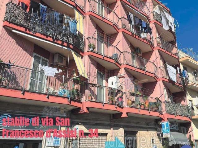 Appartamento in vendita di 82 m² in Via San Francesco d&apos Assisi, 34