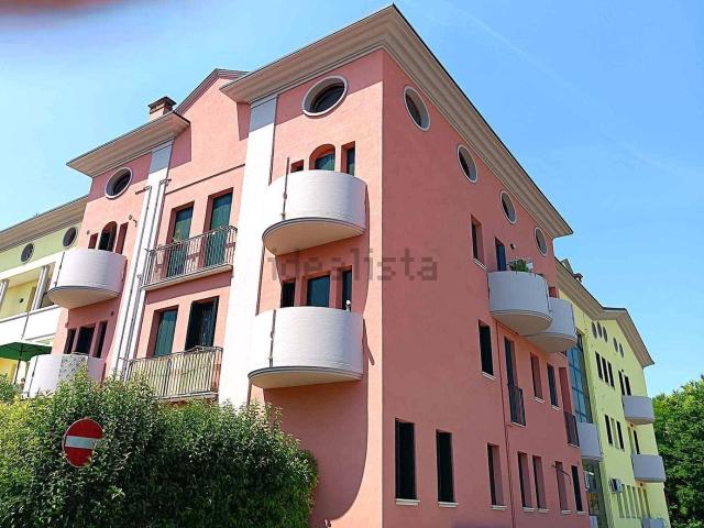 Appartamento in vendita di 82 m² in Via San Francesco, 25