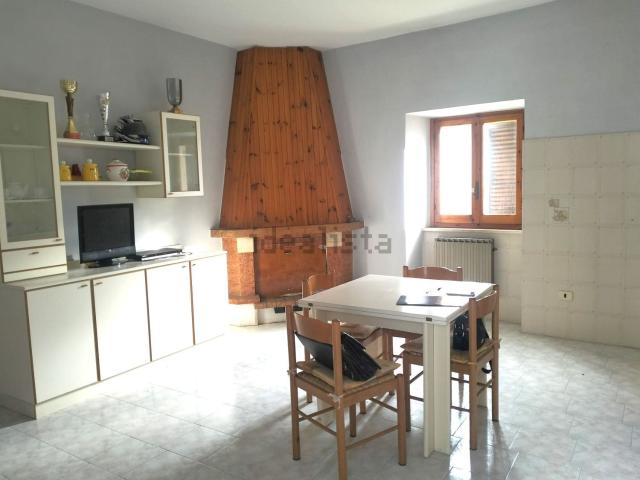 Appartamento in vendita di 82 m² in Via san nicola, 4