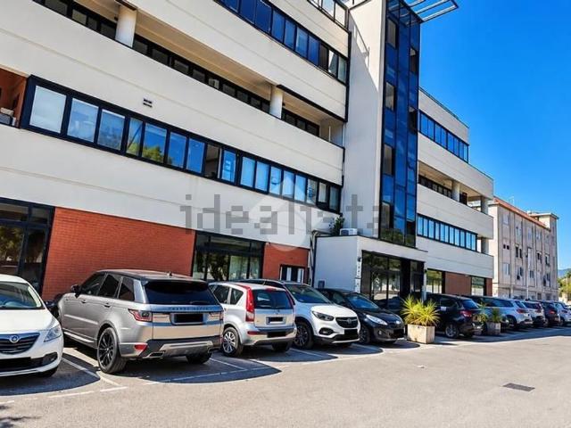 Appartamento in vendita di 82 m² in Via Sabato Visco, 20