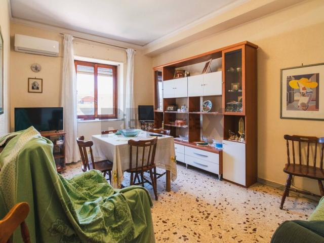 Appartamento in vendita di 82 m² in Via del Rotolo, 42