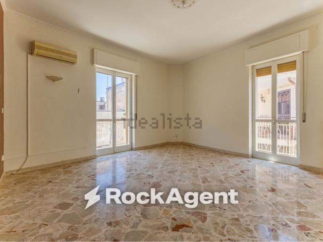 Appartamento in vendita di 87 m² in Via Taranto, 1