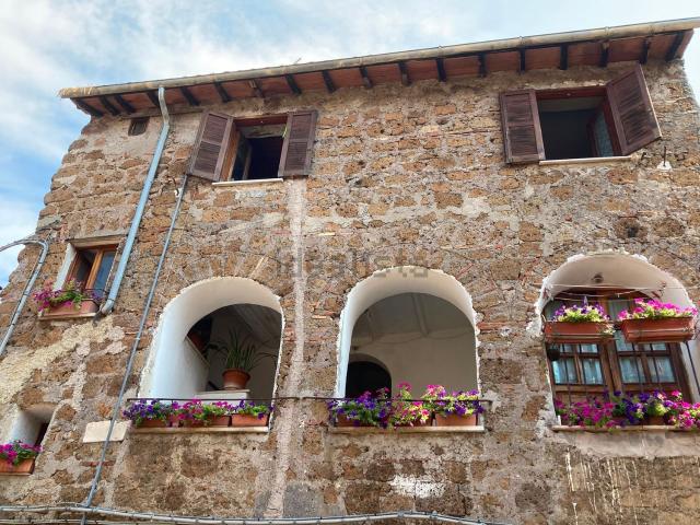 Appartamento in vendita di 87 m² in Via Tauro Statilio, 11