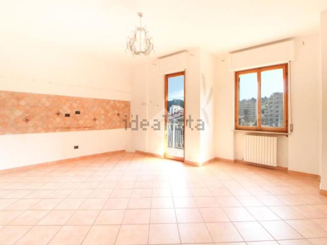 Appartamento in vendita di 87 m² in Via Tirino, 158
