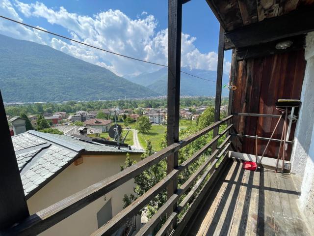 Appartamento in vendita di 87 m² in Via valeriana