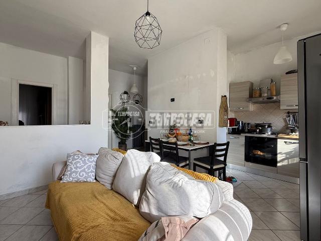 Appartamento in vendita di 87 m² in Via Alessandro Manzoni