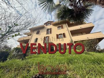 Appartamento in vendita di 87 m² in Via Borgarella, 10