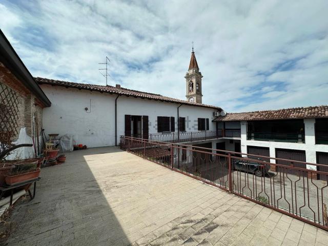 Appartamento in vendita di 105 m² in Via Cavour, 34