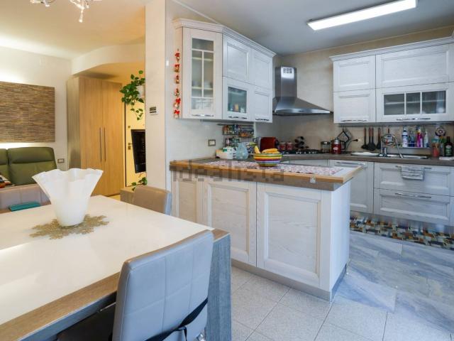 Appartamento in vendita di 87 m² in Via Crotone, 7