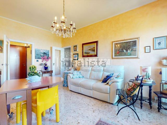 Appartamento in vendita di 87 m² in Via Cremona, 5