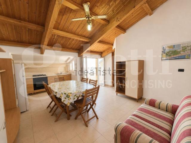 Appartamento in vendita di 87 m² in Via Edmondo de Amicis, 14