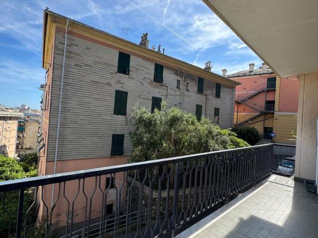 Appartamento in vendita di 87 m² in Via Francesco Ravaschio