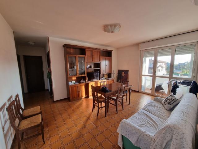 Appartamento in vendita di 87 m² in Via G. Carducci