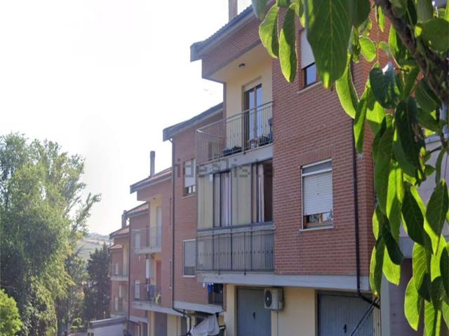 Appartamento in vendita di 87 m² in Via Giacomo Leopardi, 16