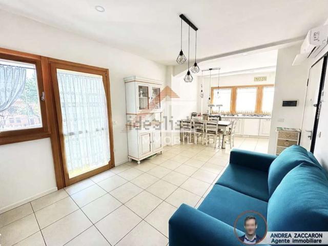 Appartamento in vendita di 87 m² in Via Marche