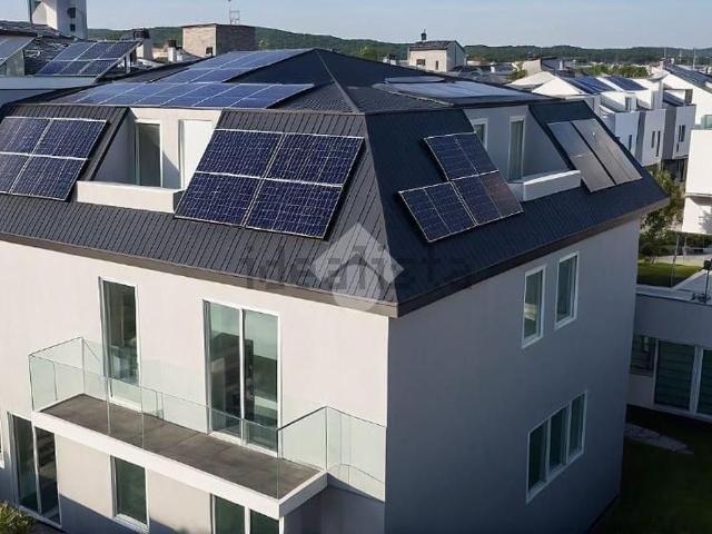 Appartamento in vendita di 87 m² in Via Monfalcone, 9
