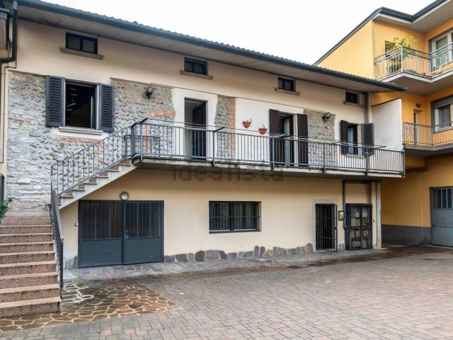 Appartamento in vendita di 87 m² in Via Monsignor Giulio Bilabini, 14
