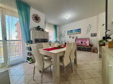 Appartamento in vendita di 87 m² in Via Nino Costa, 65