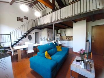 Appartamento in vendita di 87 m² in Via Oreste Cinelli