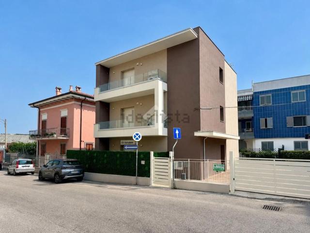 Appartamento in vendita di 87 m² in Via Palombare, 5