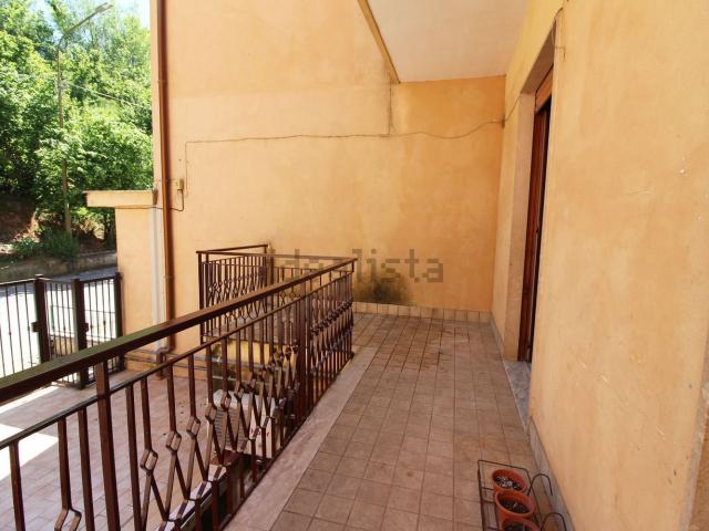 Appartamento in vendita di 87 m² in Via Provinciale Calvanico, 18